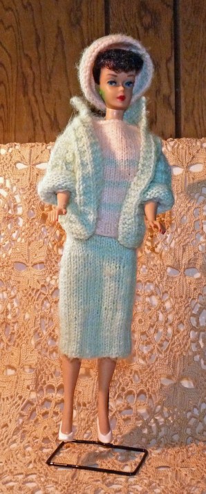 doll's knit outfit