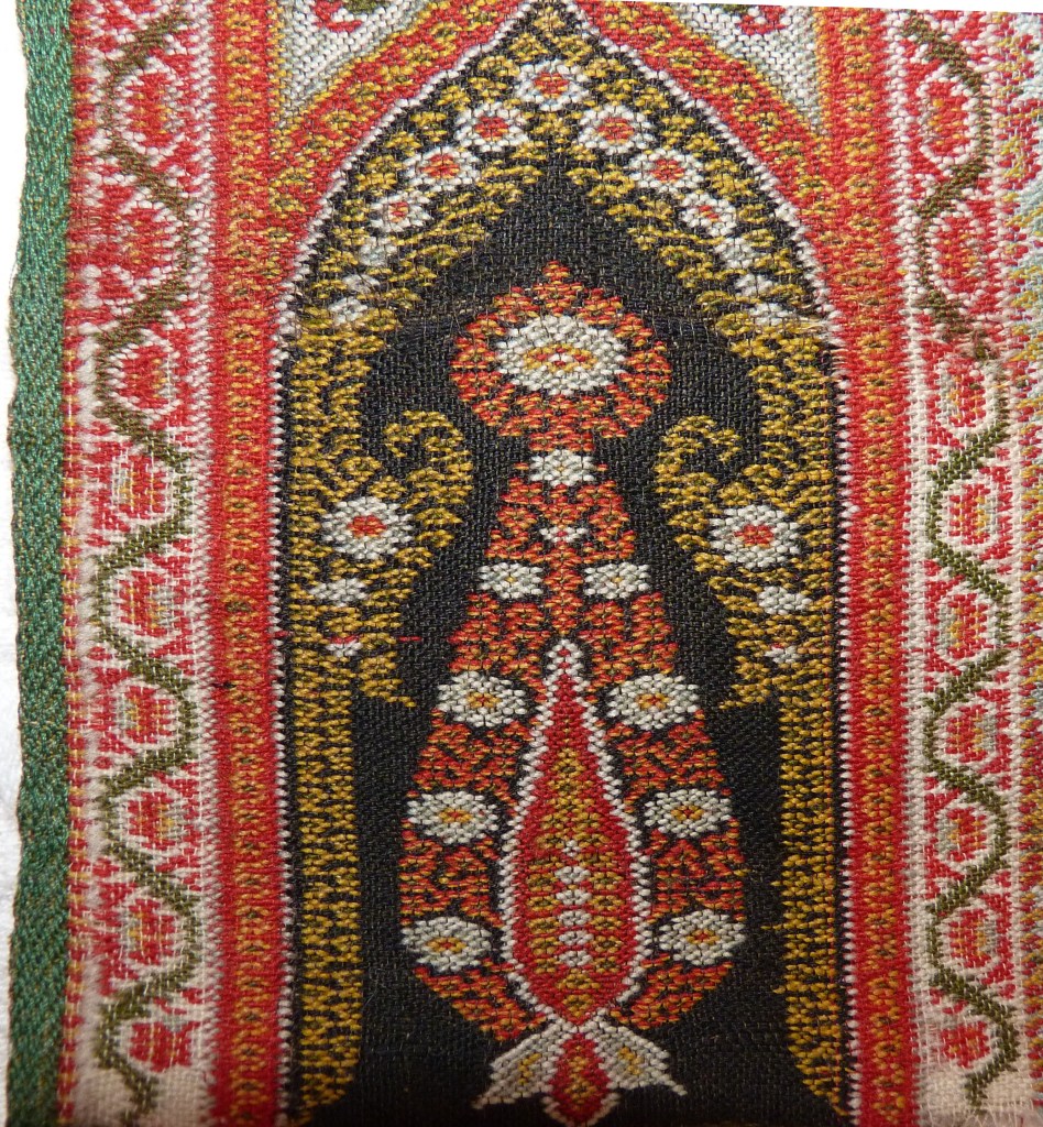 border detail