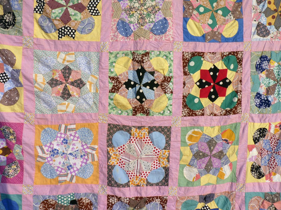 pink quilt close-up