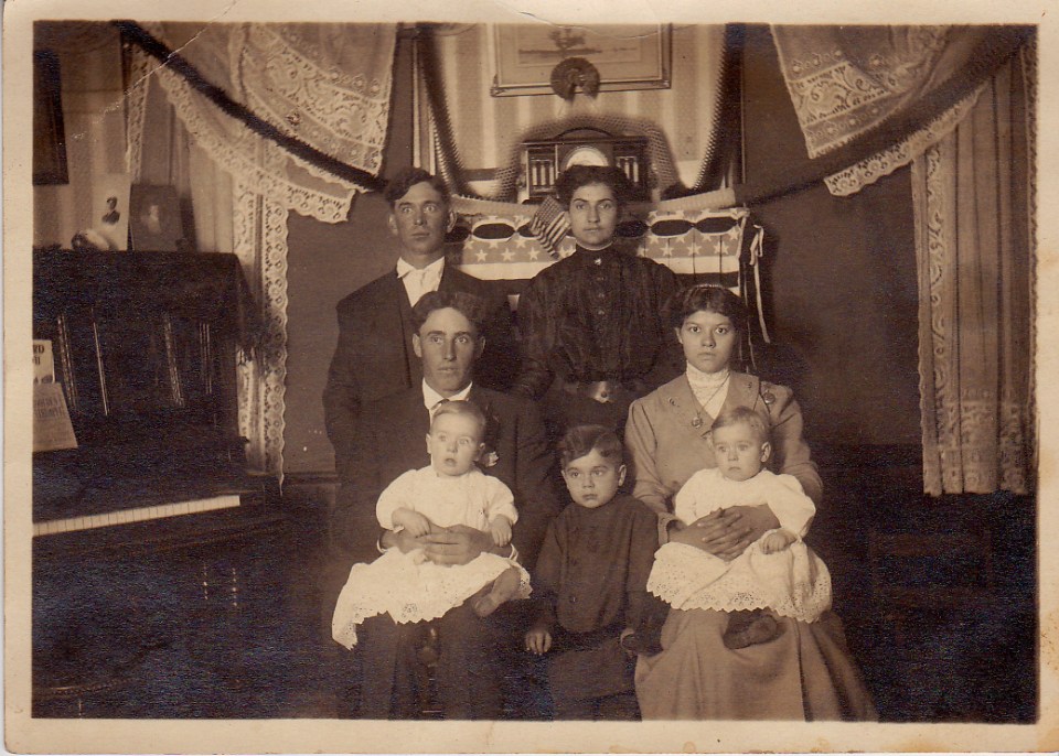 family group circa 1905