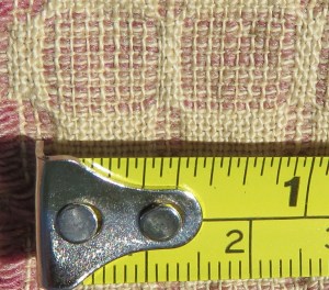 Antique - warp of 44 ends per inch, singles linen (I believe), weft of singles wool.