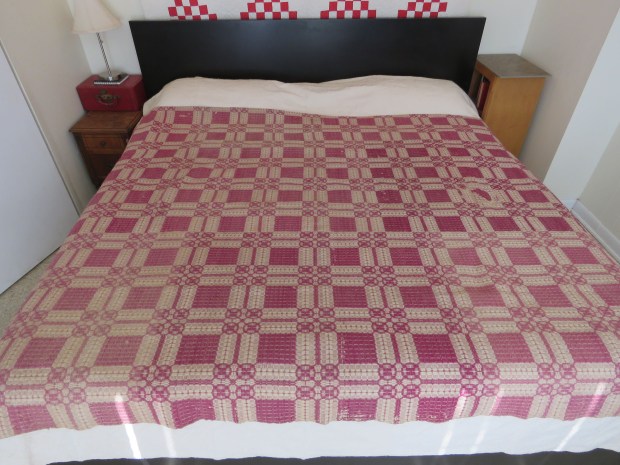 Double Chariot Wheels coverlet.