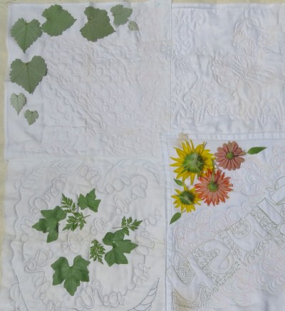 Flowers and leaves to protect part of the fabric from color.